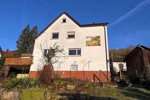 Charmantes Einfamilienhaus mit großer Terrasse und Weitblick in Ernsbach – Die vollständige Adresse der Immobilie erhältst du vom Anbieter., 74670 Forchtenberg – Vorschaubild 2