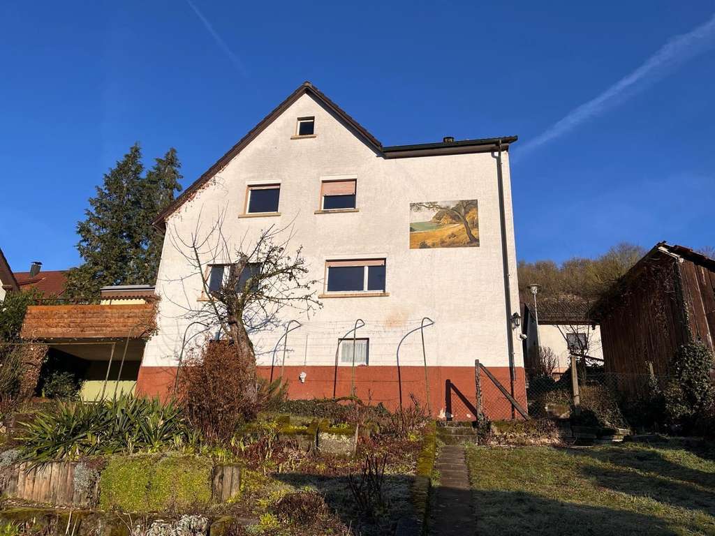 Immobilie in Forchtenberg - Charmantes Einfamilienhaus mit großer Terrasse und Weitblick in Ernsbach - Bild 1