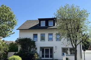 Zweifamilienhaus mit zusätzlicher Praxisfläche in Hohenlimburg-Elsey – Die vollständige Adresse der Immobilie erhältst du vom Anbieter., 58119 Hohenlimburg (Ortsteil), Hagen – Vorschaubild 2