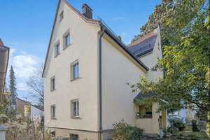 Charmante Stadtvilla mit Potential von ca. 1912 in bevorzugter Lage von München - St. Emmeram – Die vollständige Adresse der Immobilie erhältst du vom Anbieter., 81925 Oberföhring, München – Vorschaubild 14