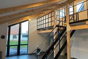 Modernes Massiv Holzhaus mit riesigem Garten mitten in Gifhorn – Wohnen mit Wohlfühlcharakter – Die vollständige Adresse der Immobilie erhältst du vom Anbieter., 38518 Gifhorn – Vorschaubild 2