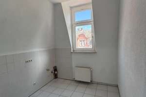"GOOD NEWS" IM NORDEND: Sonnige  Altbauwohnung mit 2 Zimmern und Tageslichtbad -sofort frei-. – 60318 Nordend-West, Frankfurt am Main – Vorschaubild 6