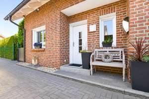 Die Kunst, genau richtig zu wohnen: Design, Ruhe und Lebensqualität – Ihr neues Zuhause in Sasel – Die vollständige Adresse der Immobilie erhältst du vom Anbieter., 22393 Sasel, Hamburg – Vorschaubild 25