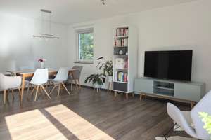 Lichtdurchflutete 3-Zimmer-Wohnung mit großem Wohn-/Essbereich, Südwestbalkon mit Siebengebirgsblick – Die vollständige Adresse der Immobilie erhältst du vom Anbieter., 53639 Königswinter – Vorschaubild 3