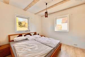Modernisiertes Einfamilienhaus mit großem Grundstück, Garage & Top-Ausstattung – Die vollständige Adresse der Immobilie erhältst du vom Anbieter., 90537 Feucht – Vorschaubild 3