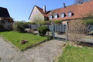 Gemütliches Reihenendhaus mit Gartenidylle, Kamin, unterkellert,  und 2 Stellplätzen – Die vollständige Adresse der Immobilie erhältst du vom Anbieter., 38226 Lebenstedt, Salzgitter – Vorschaubild 3