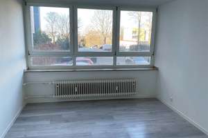 Schöner Wohnen auf 2 Ebenen! Renovierte 5 Zimmer, 2 Bäder, Loggia, gute Raumaufteilung, Abstellraum – Gropiusweg 15, 44801 Querenburg, Bochum – Vorschaubild 12