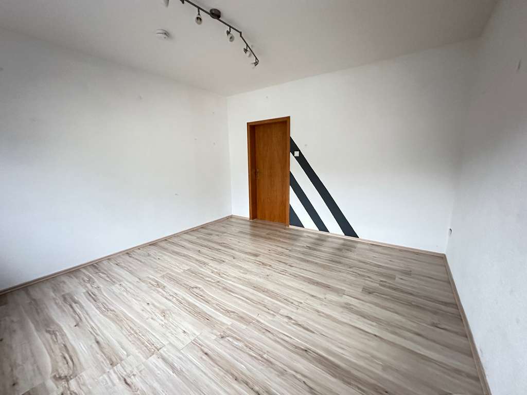 Immobilie in Rödental - Ein Zuhause zum Wohlfühlen – charmantes Wohnhaus in ruhiger Lage von Rödental / Rothenhof - Bild 2