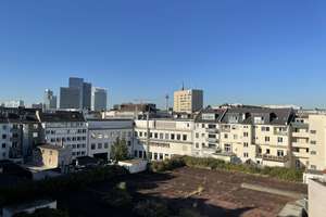 Stadtleben trifft Wohnqualität – 4 Zimmer, Kamin und drei Balkone – Oststraße 37, 40211 Stadtmitte, Düsseldorf – Vorschaubild 6