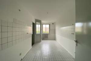 Einzug ab sofort möglich! Wintergarten und Bad mit Fenster – Alfred-Döblin-Straße 2A, 12679 Marzahn, Berlin – Vorschaubild 11