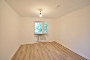 Ideal geschnittene 3-Zimmer-Wohnung mit 2 Balkonen  – Paul-Bonatz-Str. 29, 40595 Garath, Düsseldorf – Vorschaubild 5