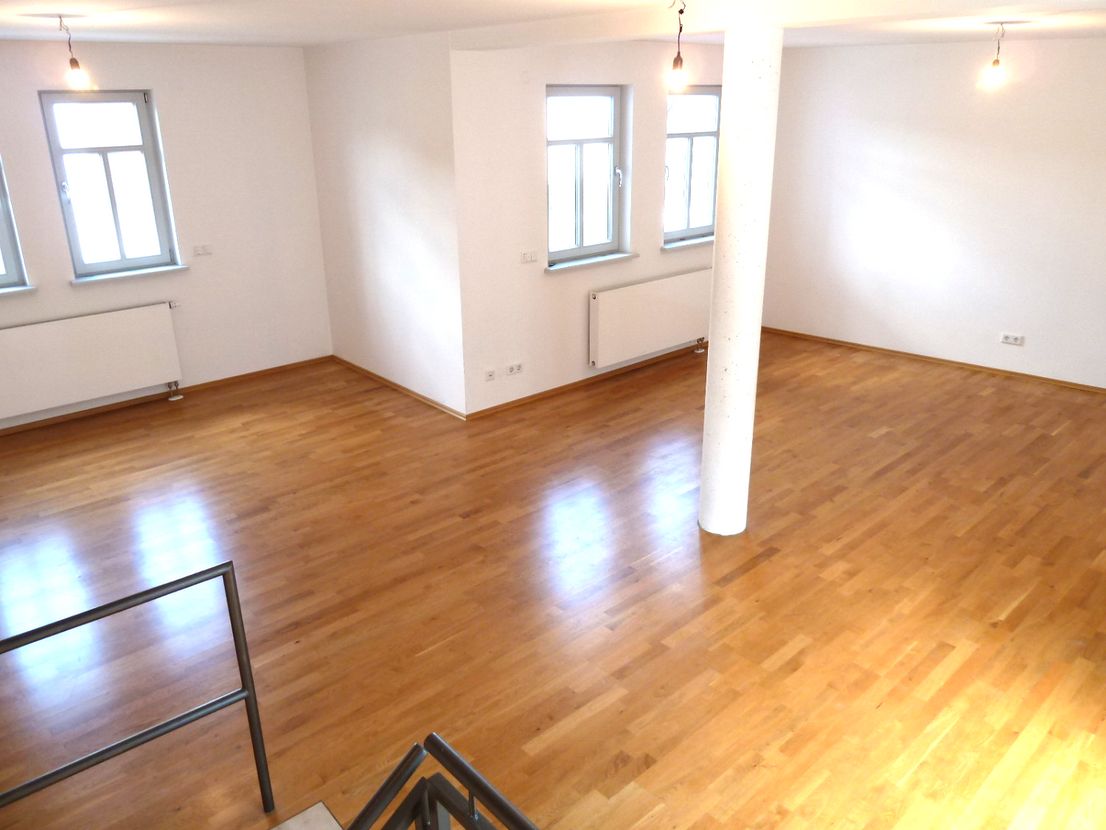 Modernes Stadthaus in familienfreundlicher Lage von Bad Homburg... V-E-R-K-A-U-F-T.. image