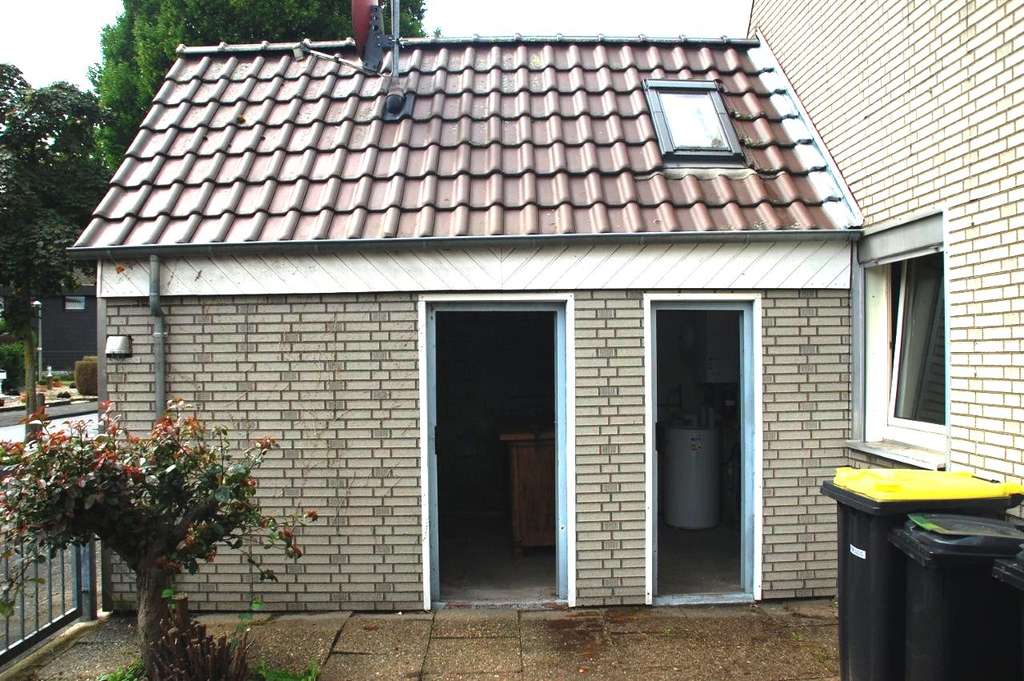 Immobilie in Greven - Solides Sanierungsobjekt/Einfamilienhaus ca. 110m² Wfl. in gepflegter Lage von Greven - Bild 2