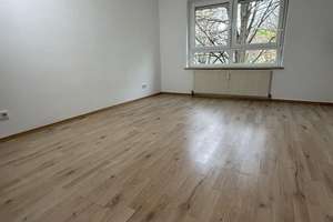 Wohnen im Grünen auf 62 Qm mit nagelneuen Bad – Die vollständige Adresse der Immobilie erhältst du vom Anbieter., 80997 Allach, München – Vorschaubild 4