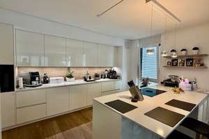 Luxus-Etagenwohnung mit exklusiver EBK in Top-Lage: 4 Zimmer, 2 Bäder und Terrasse! – Lütticher Straße 17b, 52064 St. Jakob, Aachen – Vorschaubild 3