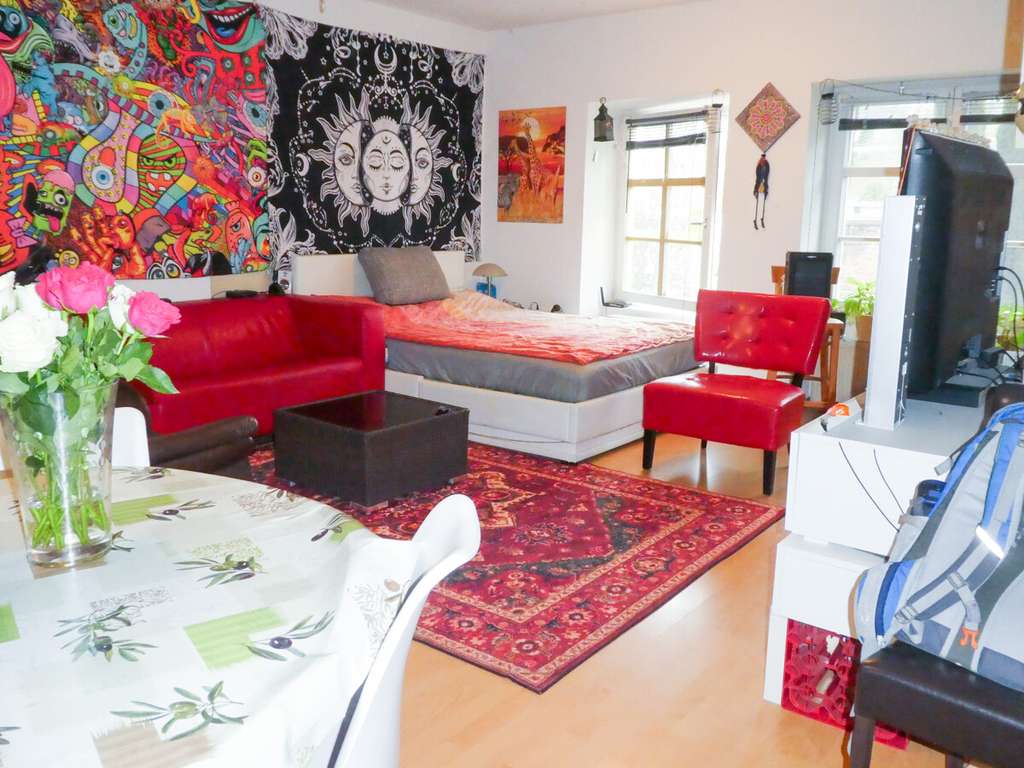 Immobilie in Hochspeyer - Erdgeschoßwohnung in einer Alten Stadtvilla mit Gartenanteil - Bild 1