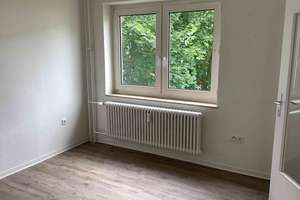 Endlich Zuhause: sanierte 2-Zimmer Wohnung mit Durchgangszimmer – Kieler Str. 13, 24143 Gaarden-Ost, Kiel – Vorschaubild 4