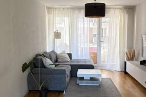 Helle 2,5-Zimmer-Wohnung mit Loggia, EBK & TG-Stellplatz – 40217 Unterbilk, Düsseldorf – Vorschaubild 2