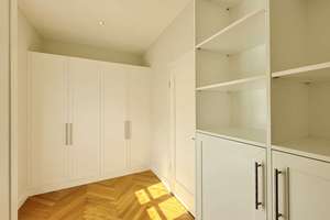 Weiße Siedlung - Großzügige und renovierte Familien-Villa mit Garten und zwei Garagen – Die vollständige Adresse der Immobilie erhältst du vom Anbieter., 40474 Golzheim, Düsseldorf – Vorschaubild 9