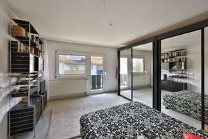 Kleines Reiheneckhaus auf großem Grundstück mit Garage in St.Leonhard – Die vollständige Adresse der Immobilie erhältst du vom Anbieter., 90439 St. Leonhard, Nürnberg – Vorschaubild 9