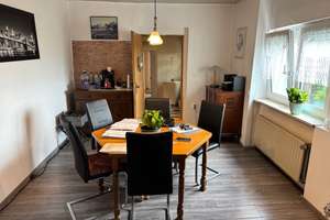 Teilsaniertes Einfamilienhaus mit Einliegerwohnung – Hauptstraße 70, 68782 Brühl – Vorschaubild 4