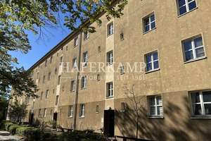 Ihre neue Kapitalanlage! Vermietete Zwei-Zimmer-Wohnung mit Balkon! – Die vollständige Adresse der Immobilie erhältst du vom Anbieter., 12437 Plänterwald, Berlin – Vorschaubild 1