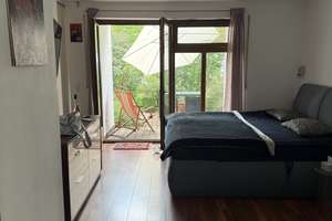 Charmante, helle Wohnung mit sonniger Terrasse in Bestlage Schwabing – direkt am Englischen Garten – Die vollständige Adresse der Immobilie erhältst du vom Anbieter., 80805 Münchner Freiheit, München – Vorschaubild 2