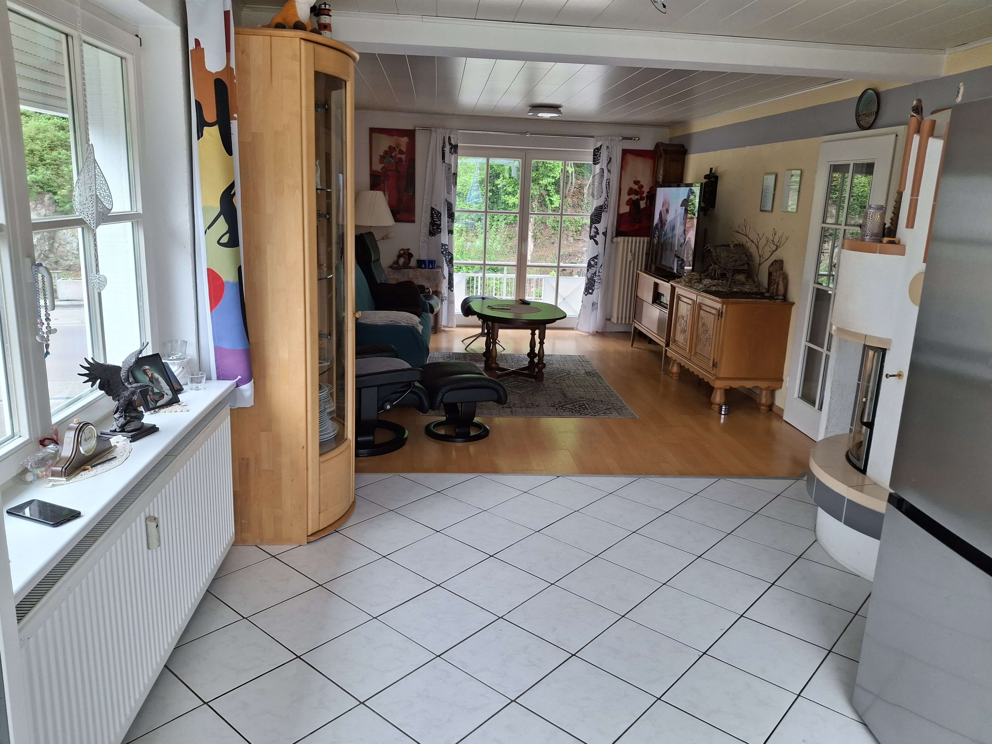 Immobilie in Oberharmersbach - Wohnhaus mit drei Wohneinheiten, ideal für die junge Familie und den Kapitalanleger - Bild 2