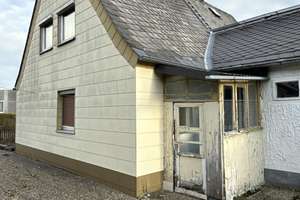 Handwerkerobjekt in Hof - Siedlungshaus (DHH) mit großem Garten – Die vollständige Adresse der Immobilie erhältst du vom Anbieter., 95030 Innenstadt, Hof – Vorschaubild 9