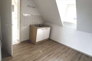 GEPFLEGTE 2-ZIMMER DACHGESCHOSSWOHNUNG IM HERZEN VON WIESBADEN-BIEBRICH – Rathenauplatz 2, 65203 Biebrich, Wiesbaden – Vorschaubild 9