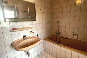 Einfamilienhaus mit Nebengebäude und vielseitigen Nutzungsmöglichkeiten in Bieberehren – Die vollständige Adresse der Immobilie erhältst du vom Anbieter., 97243 Bieberehren – Vorschaubild 22