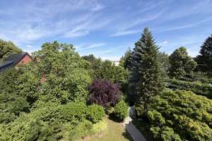 Im Bieterverfahren! Zehlendorf! 2 Zimmer, EBK, Hobbyraum, Balkon&Gemeinschaftsterrasse, Stellplatz! – Mühlenstr. 40, 14167 Zehlendorf, Berlin – Vorschaubild 2