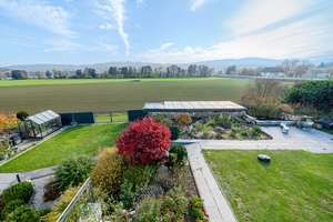 High-End-Residenz am Feldrand, flexibel nutzbar mit weiterem Baupotenzial, 4 Garagen & 10 Stellpl. – Die vollständige Adresse der Immobilie erhältst du vom Anbieter., 61273 Wehrheim – Vorschaubild 24