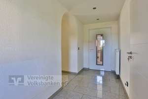 1 bis 2 Familienhaus mit 7 Zimmern, 4 Bädern und Garage – Die vollständige Adresse der Immobilie erhältst du vom Anbieter., 72766 Sondelfingen, Reutlingen – Vorschaubild 4