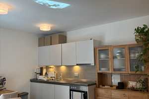 🏡 Zwischenmiete (09-12 2025) 2-Zimmer-Wohnung im Johann-Kontor (Hamburg-City) - Möbliert all incl. – Johanniswall 1, 20095 Hamburg – Vorschaubild 6
