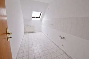 Schöne, helle 3-Raum-Wohnung mit Fernblick & Tageslichtbad auf dem beliebten Kaßberg – Franz-Mehring-Straße 9, 9112 Kaßberg, Chemnitz – Vorschaubild 6