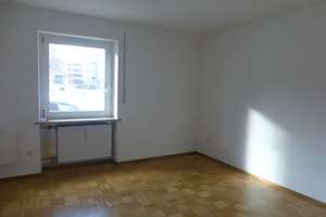 Provisionsfreie frisch sanierte 3-Zimmer-Wohnung mit Wohnküche | Hochparterre | Aufzug | TG optional – Sanderstraße 2, 86161 Wolfram-und Herrenbachviertel, Augsburg – Vorschaubild 6