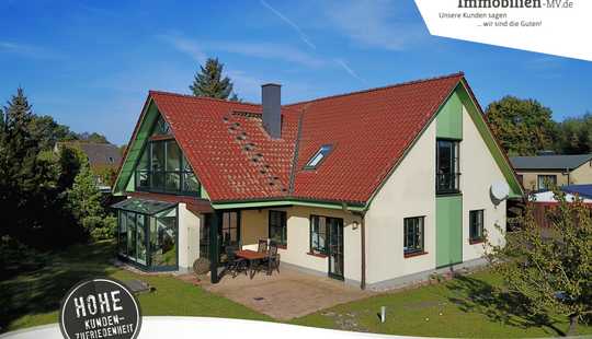 Bild von Großzügiges Einfamilienhaus mit idyllischer & ruhiger Feldrandlage in der Sternberger Seenlandschaft