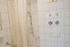 Gemütliche 1-Zimmer-Wohnung in verkehrsgünstiger Lage in Fürth – Die vollständige Adresse der Immobilie erhältst du vom Anbieter., 90763 Nördliche Südstadt, Fürth – Vorschaubild 3