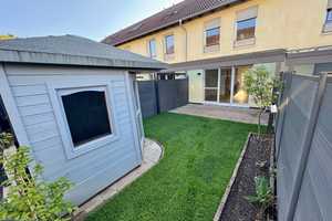 NEU!! Stilvolles, vollständig renoviertes Reihenhaus mit Garten und Einbauküche  – Wandersmannstraße 72d, 65205 Wiesbaden – Vorschaubild 1