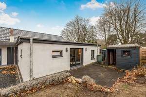 Stilvoller Bungalow mit besonderem Raumgefühl in Henstedt-Ulzburg – Die vollständige Adresse der Immobilie erhältst du vom Anbieter., 24558 Henstedt-Ulzburg – Vorschaubild 19