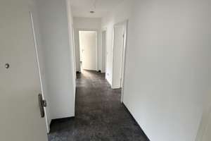 Heller Wohnraum in Hagen: 3-Zimmer-Wohnung mit Balkon – Wasserloses Tal 23, 58093 Emst, Hagen – Vorschaubild 3