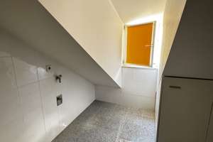 Maisonette-Wohnung mitten in der Altstadt von Regensburg, in Richtung Innenhof – Spiegelgasse 2, 93047 Innenstadt, Regensburg – Vorschaubild 12