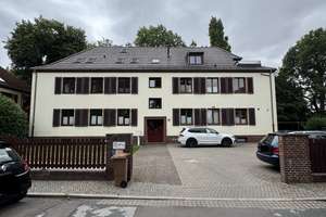 Moderne 4-Zimmer-Wohnung mit Dachterrasse und Balkon