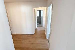 Frisch komplettsanierte 4-Zimmer-Wohnung mit Einbauküche & Balkon in Stuttgart-Bad Cannstatt – Die vollständige Adresse der Immobilie erhältst du vom Anbieter., 70372 Seelberg, Stuttgart – Vorschaubild 9