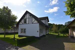 Ferienhaus 552 zu verkaufen in der schönen Stadt Cochem (1679) – Am Kellerborn 1-552, 56812 Cochem – Vorschaubild 1
