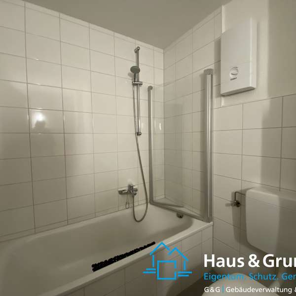 *** lichtdurchflutete 2-Zimmer-Wohnung - mit Gemeinschaftsgarten ***