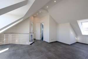 ***Großzügige Maisonette-Wohnung mit sonniger Terrasse - neu renoviert*** – Die vollständige Adresse der Immobilie erhältst du vom Anbieter., 70619 Riedenberg, Stuttgart – Vorschaubild 19