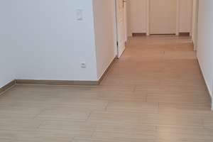 Wohnen in bester Lage von Bedingrade –4,5-Zimmer-Wohnung mit Kamin, Balkon und Blick ins Grüne – Schloßwiese 26, 45355 Borbeck-Mitte, Essen – Vorschaubild 2