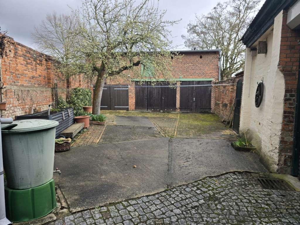 Immobilie in Bitterfeld-Wolfen - Großes Wohnhaus mit viel Potenzial! - Bild 3